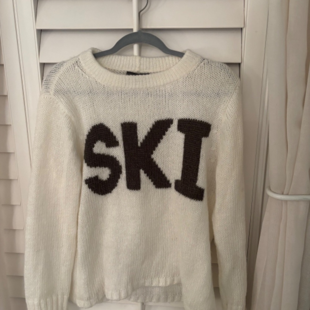 Ski cozy sweater